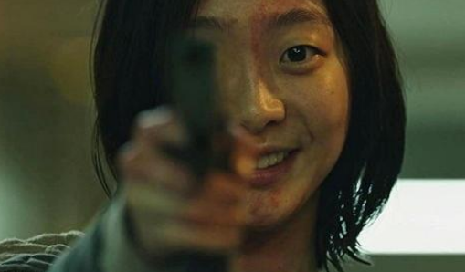 电影魔女2是换主角了吗？