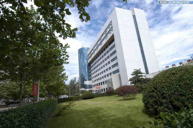 PS初学者实例教程 校正倾来自斜的照片