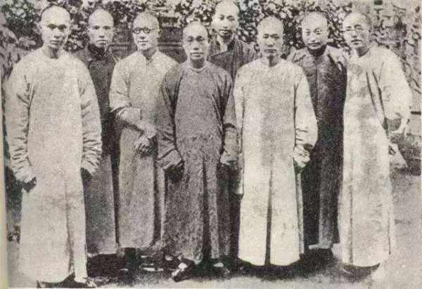 洋务运动与戊戌来自变法运动的区别和联系