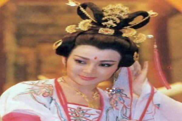 冯宝宝版来自武则天83版电视剧主题曲