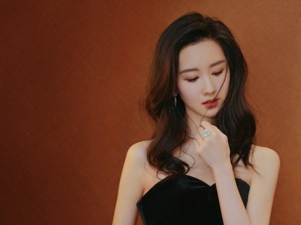 陈都灵高考分数