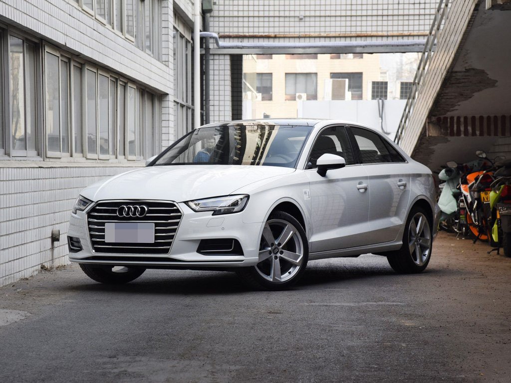 奥迪A3两厢和三厢哪个好