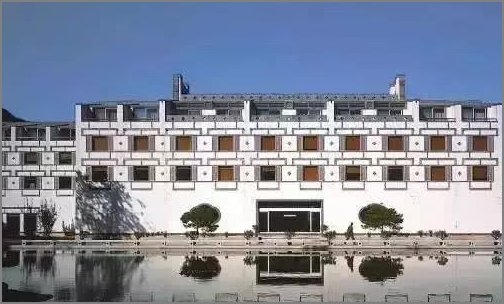 香山饭店为什么饱受争议？